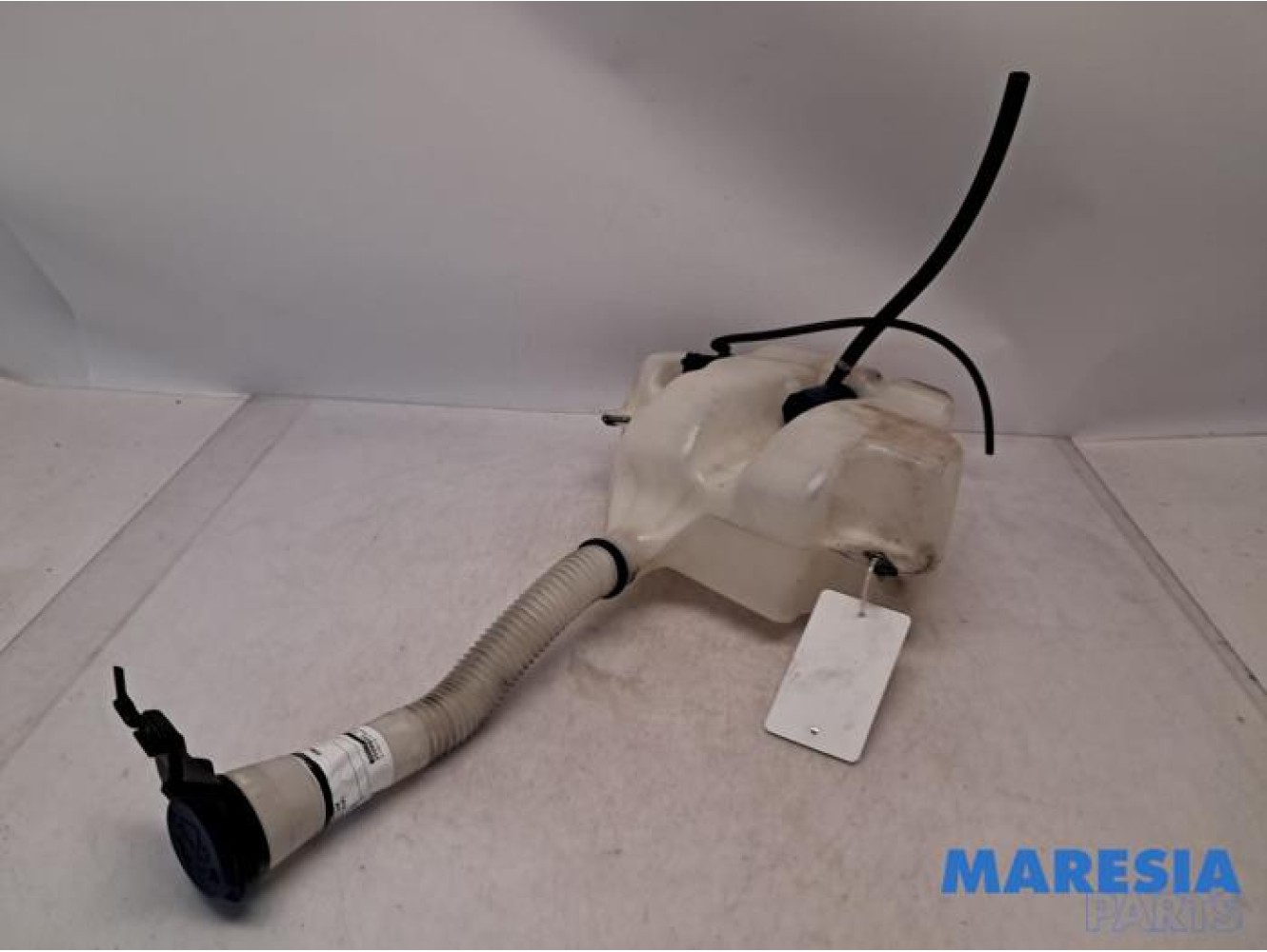 Citroen - Jumpy - Front windscreen washer reservoir