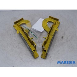 Citroen - Jumpy - Bonnet Hinge