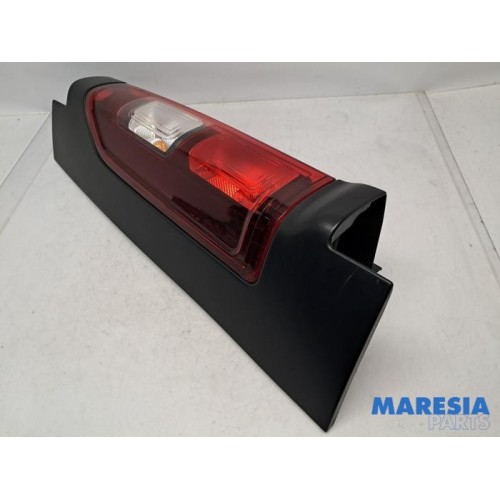 Renault - Trafic - Taillight, left