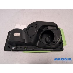 Renault - Trafic - Tank cap cover