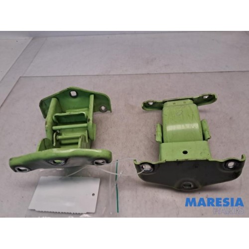 Renault - Trafic - Set of hinges