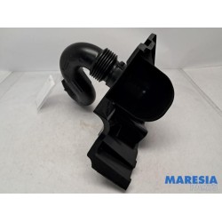Renault - Trafic - Air intake hose