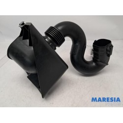 Renault - Trafic - Air intake hose