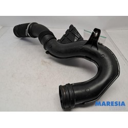 Renault - Trafic - Air intake hose