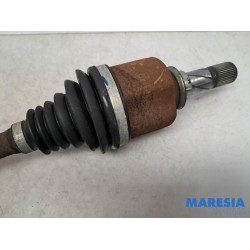 Renault - Trafic - Front drive shaft, left