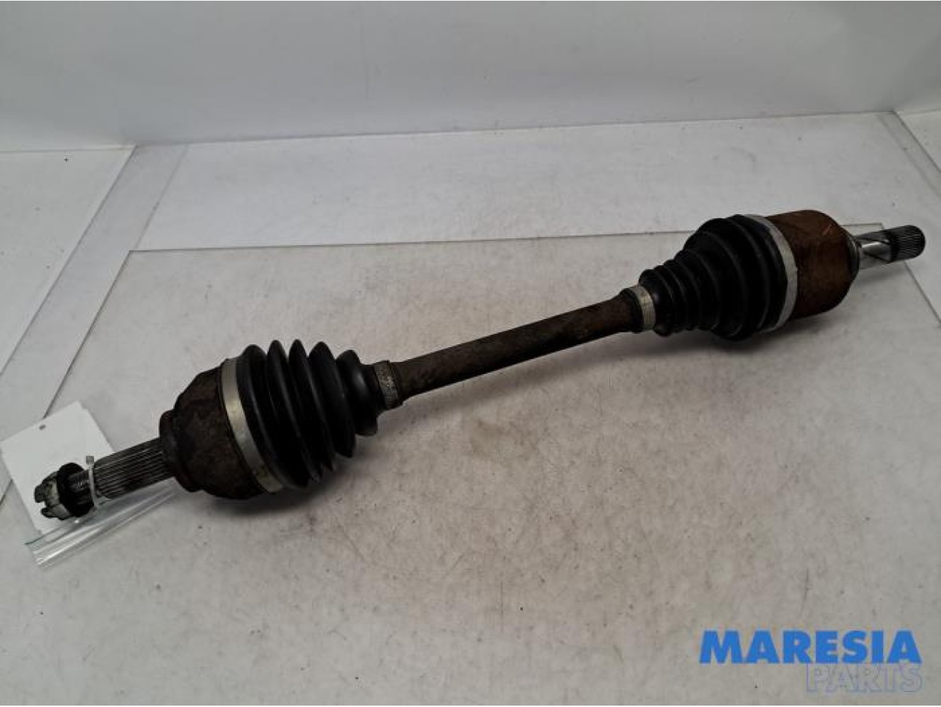 Renault - Trafic - Front drive shaft, left