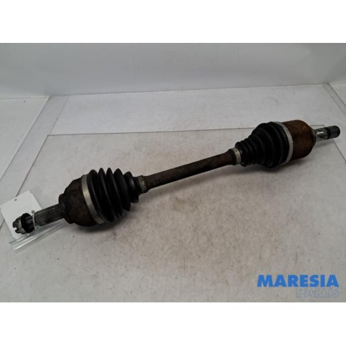 Renault - Trafic - Aandrijfas links-voor