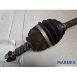 Renault - Trafic - Front drive shaft, right