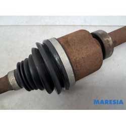 Renault - Trafic - Front drive shaft, right