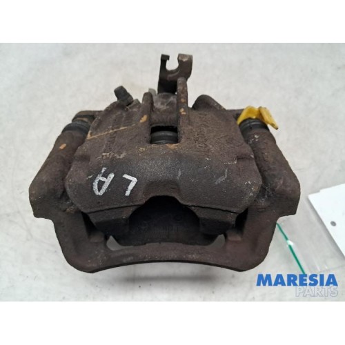 Renault - Trafic - Rear brake calliper, left