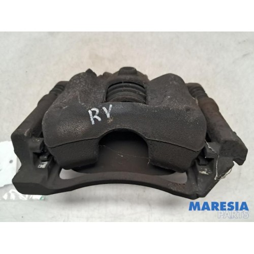 Renault - Trafic - Front brake calliper, right