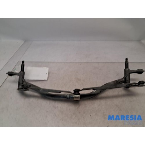 Renault - Trafic - Wiper mechanism