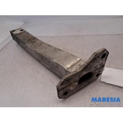 Alfa Romeo - Giulietta - Front part support