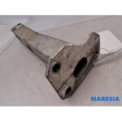 Alfa Romeo - Giulietta - Front part support