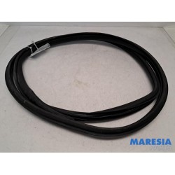Alfa Romeo - Giulietta - Rear door seal 4-door, right