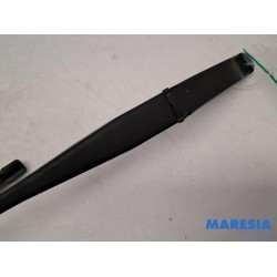 Alfa Romeo - Giulietta - Front wiper arm