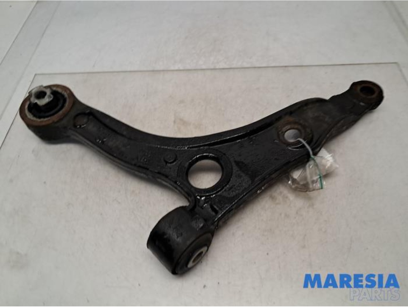 Fiat - Ducato - Bras de suspension bas avant gauche