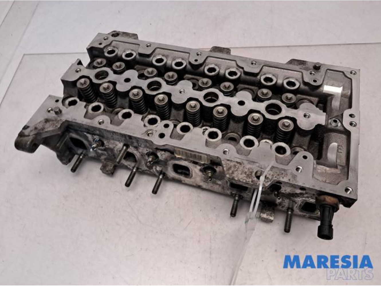Fiat - Punto Grande - Cylinder head