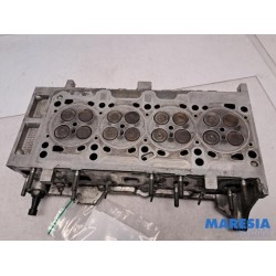 Fiat - Punto Grande - Cylinder head