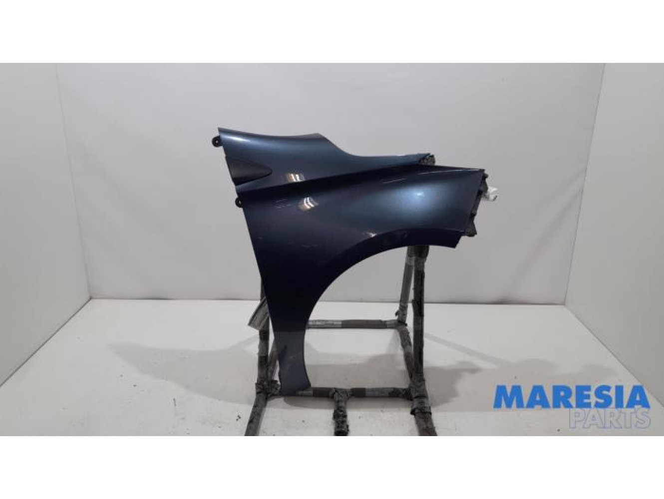 Renault - ZOE - Front wing, right
