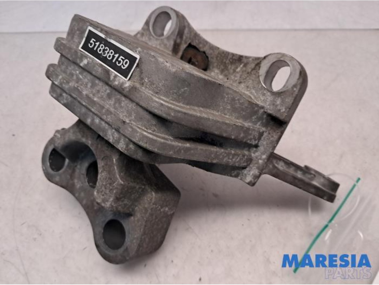 Alfa Romeo - Giulietta - Gearbox mount