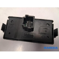 Renault - Trafic - Panic lighting switch
