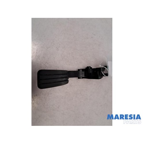 Renault - Trafic - Accelerator pedal