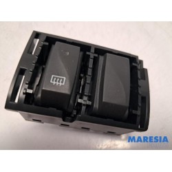 Renault - Trafic - Rear window heating switch