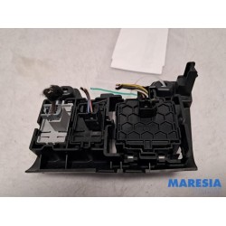 Renault - Trafic - AIH headlight switch
