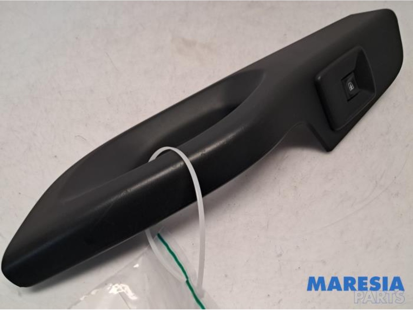 Renault - Trafic - Electric window switch