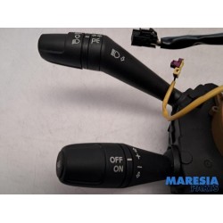 Alfa Romeo - Giulietta - Steering column stalk