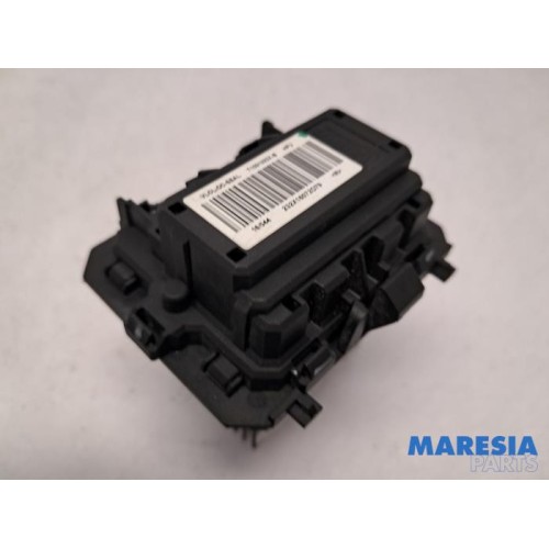 Renault - Trafic - Heater resistor