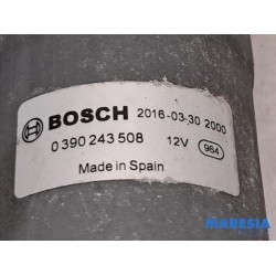 Renault - Trafic - Front wiper motor