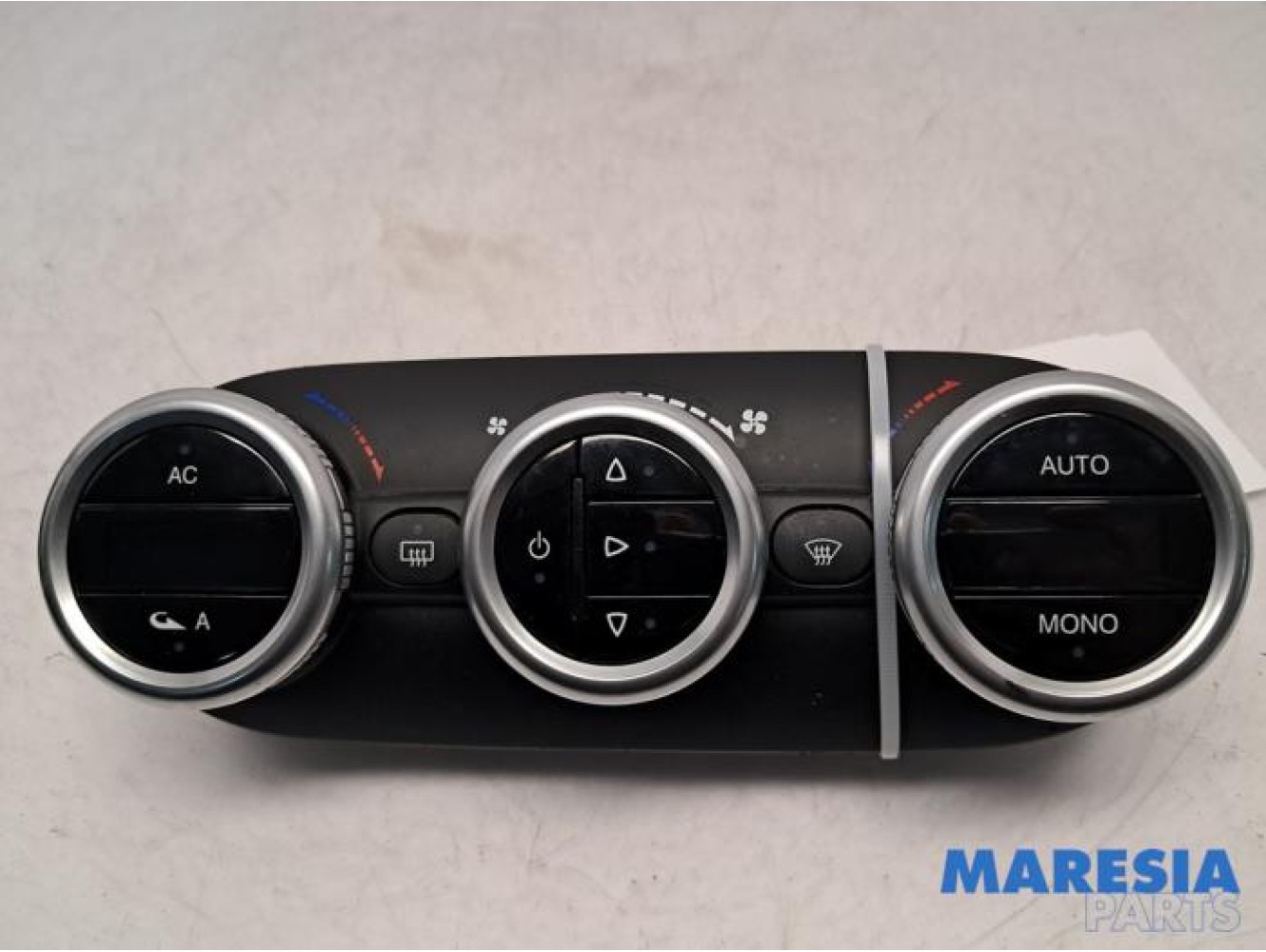 Alfa Romeo - Giulietta - Heater control panel