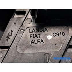 Alfa Romeo - Giulietta - AIH headlight switch
