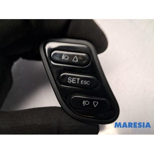 Alfa Romeo - Giulietta - AIH headlight switch