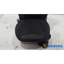 Peugeot - 308 - Stoel links