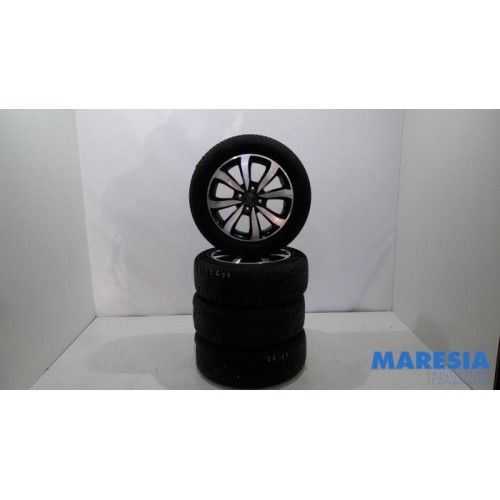 Citroen - C3 - Velgen set + banden
