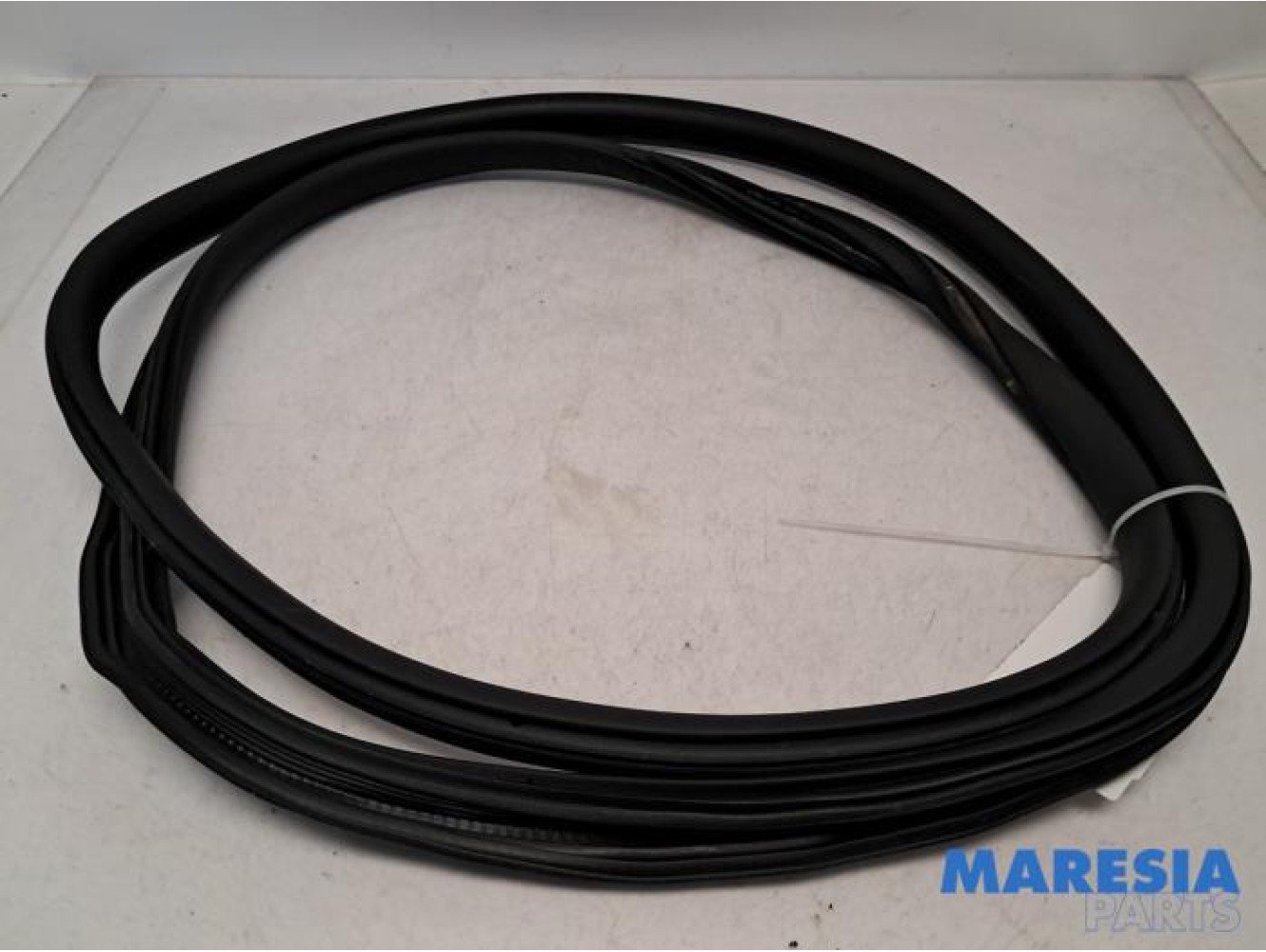 Citroen - C3 - Front door seal 4-door, left