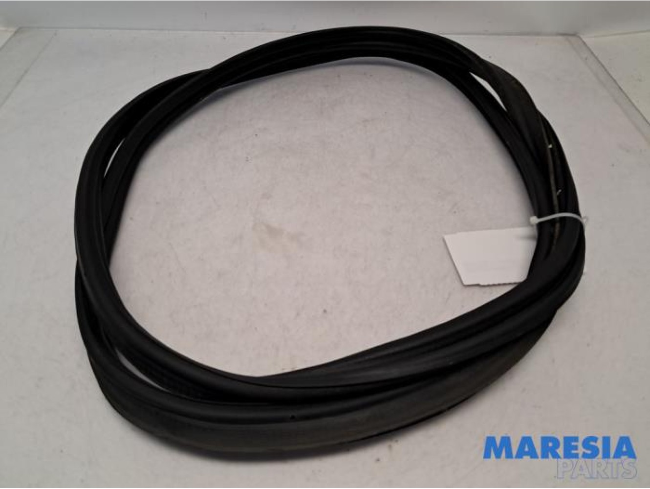 Citroen - C3 - Tailgate seal