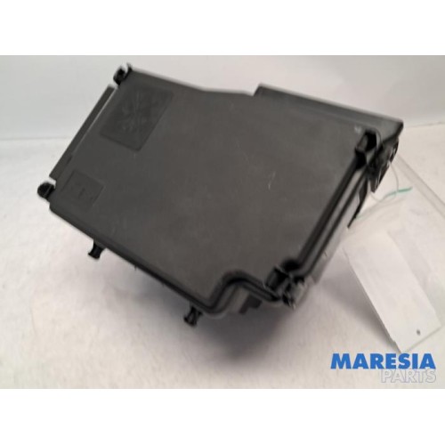 Renault - Trafic - Fuse box