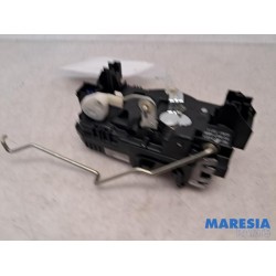 Renault - Trafic - Minibus/van rear door lock mechanism