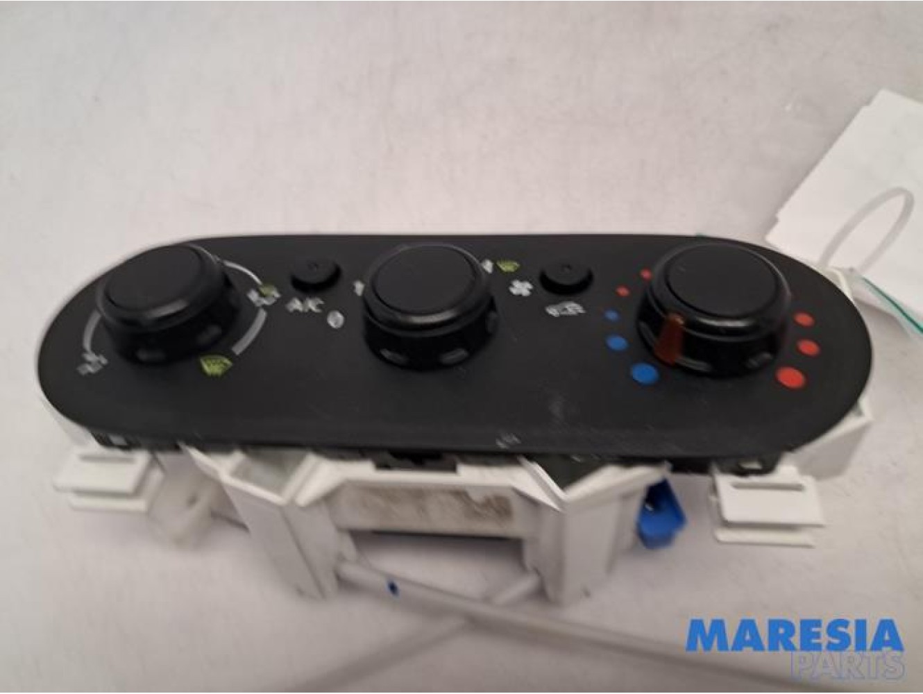 Renault - Trafic - Panneau de commandes chauffage