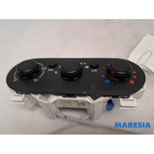 Renault - Trafic - Heater control panel