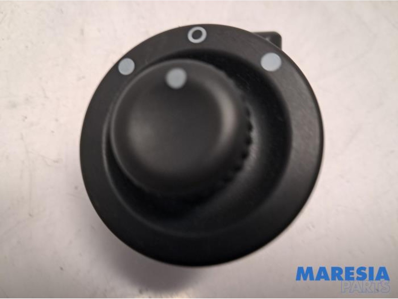 Renault - Trafic - Mirror switch