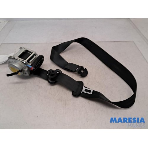 Renault - Trafic - Front seatbelt, right