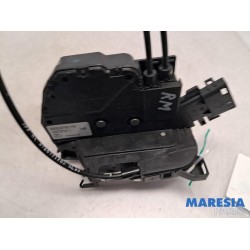 Renault - Trafic - Sliding door lock mechanism, right