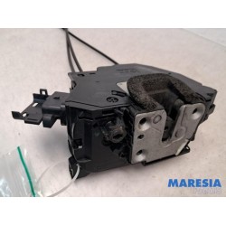 Renault - Trafic - Sliding door lock mechanism, right