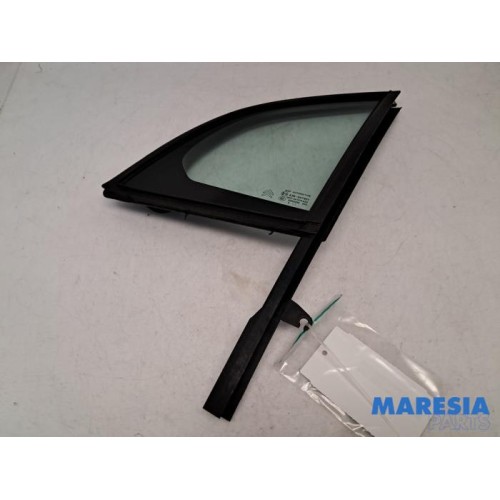 Citroen - DS3 - Quarter light, front left