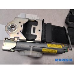 Alfa Romeo - Giulietta - Front seatbelt, right